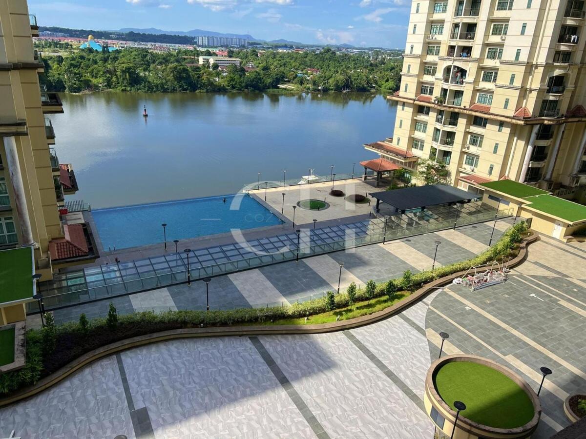 Kuching Riverine Diamond At 3 Pax Apartment Exterior photo